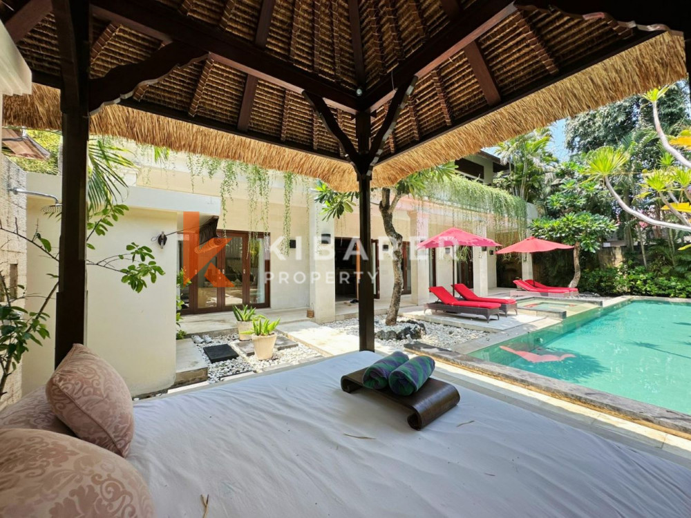 Gorgeously Three Bedroom Enclosed Living Villa In Prime Area Of Seminyak — image 5