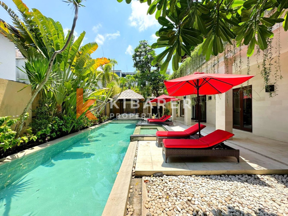 Gorgeously Three Bedroom Enclosed Living Villa In Prime Area Of Seminyak — image 19
