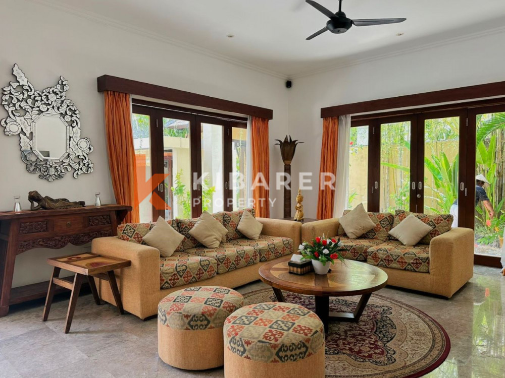 Gorgeously Three Bedroom Enclosed Living Villa In Prime Area Of Seminyak — image 7