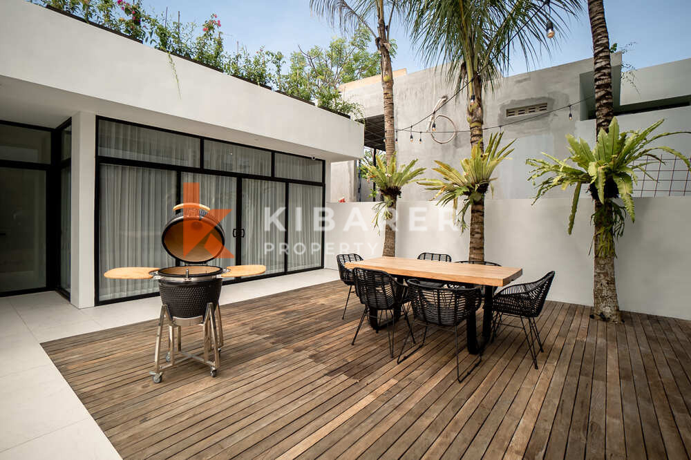 Stunning Four Bedroom Villa Walking Distance to Pererenan Beach — image 6
