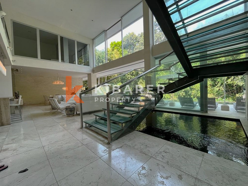 Four-Bedroom Enclosed Villa with Jungle View in Semer-Kerobokan — image 5