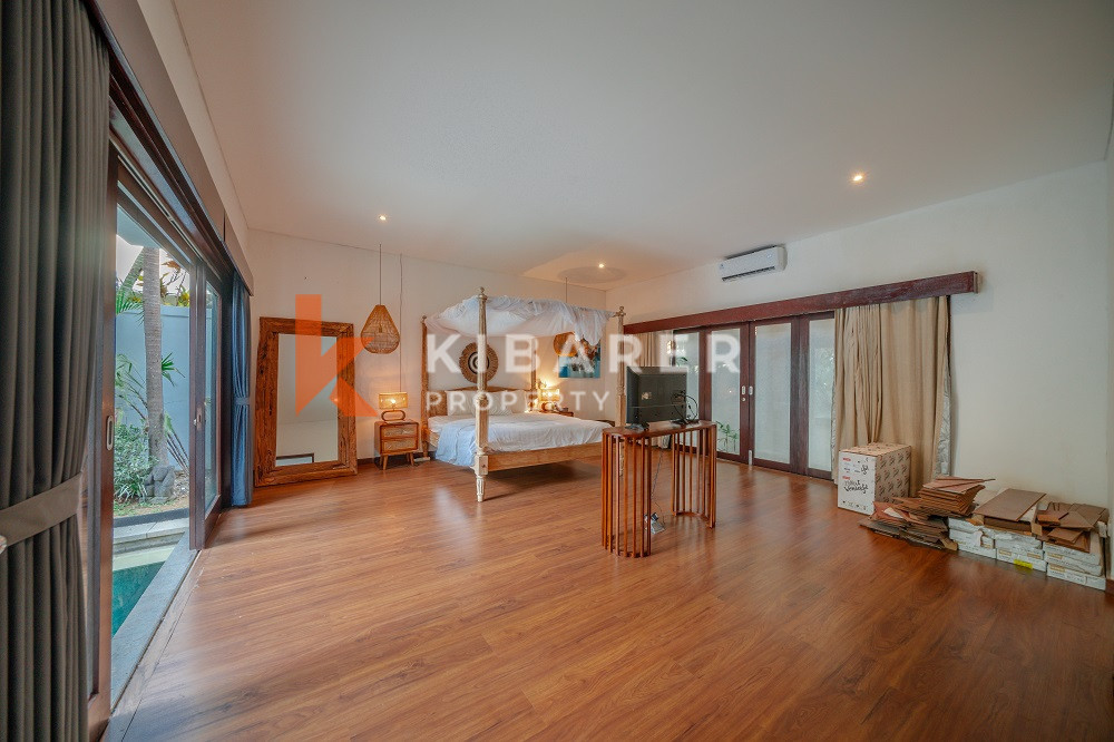 Stylish Two Bedroom Closed Living Villa With Pool Situated in Bumbak — image 9