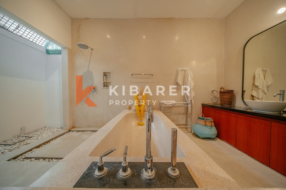 Stylish Two Bedroom Closed Living Villa With Pool Situated in Bumbak — image 13