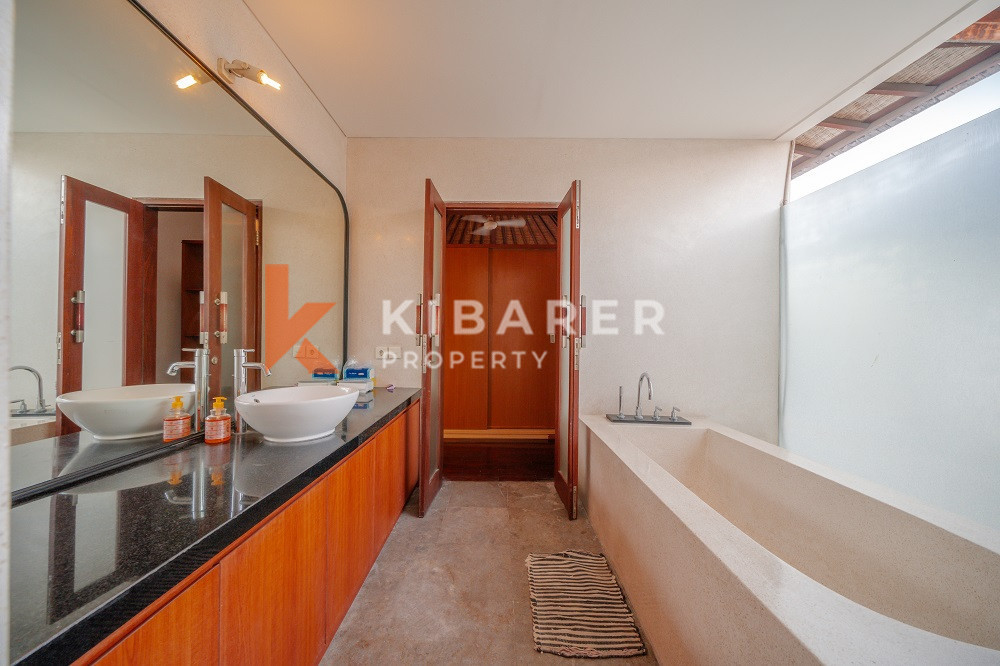 Stylish Two Bedroom Closed Living Villa With Pool Situated in Bumbak — image 18