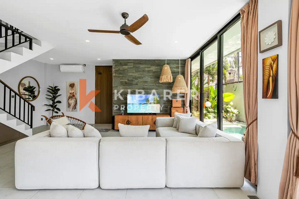Wonderful Four Bedroom Enclosed Living Villa Located in The Heart of Canggu — image 9