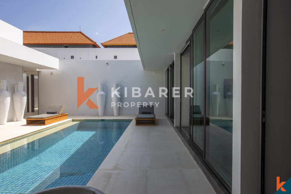 Luxurious High End Three Bedrooms Enclosed Living Villa Situated In Drupadai Seminyak — image 7