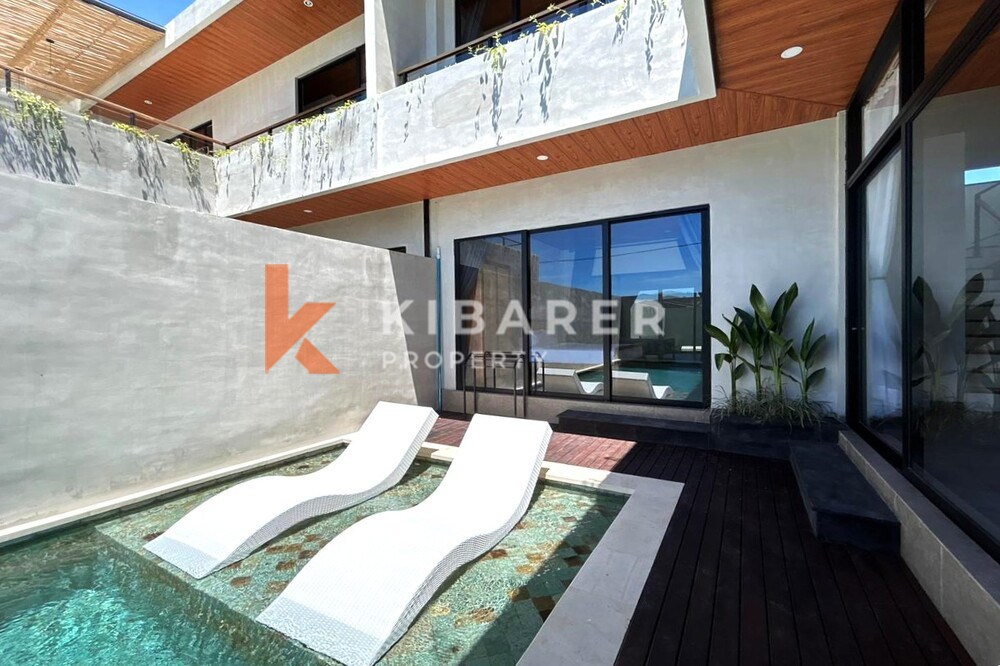 Modern Two Bedroom Two Bedroom Concrete Industrial Style Villa in Pererenan — image 3