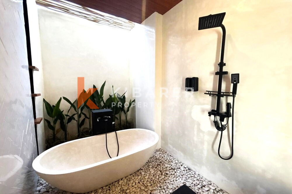 Modern Two Bedroom Two Bedroom Concrete Industrial Style Villa in Pererenan — image 12