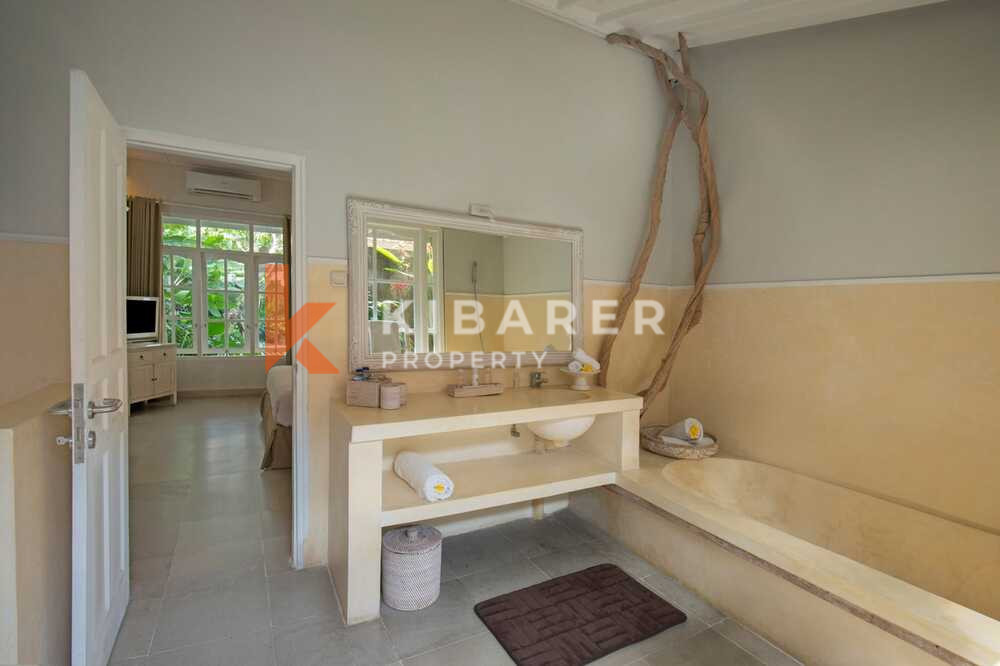 Peacefully Two Bedroom Open Living Villa Nestled in Seminyak — image 11