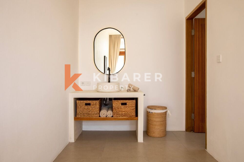 Magnificent Three-Bedroom Mediterranean Villa with Closed Living Room in Pererenan — image 17