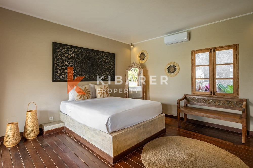 Four-Bedroom Gated Villa with Rice Field Views in Canggu — image 4
