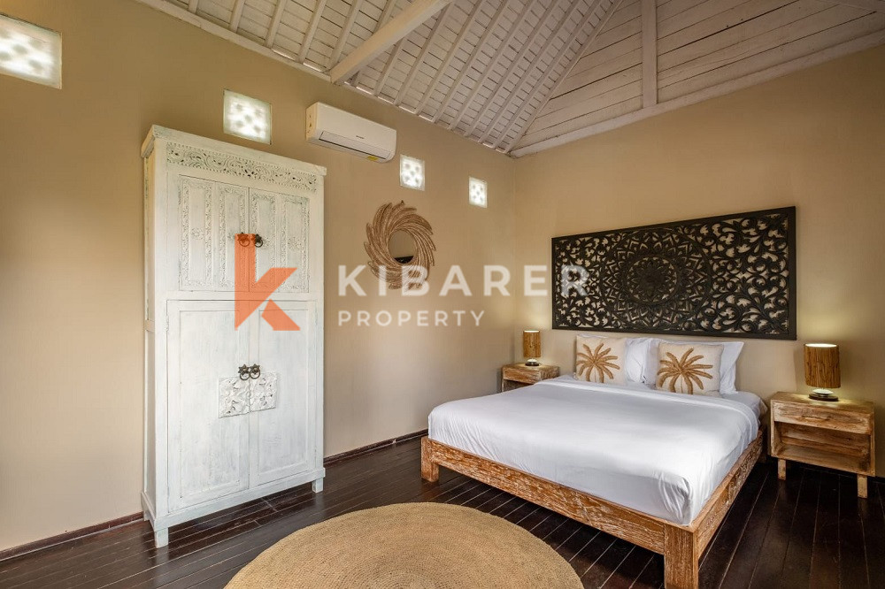 Four-Bedroom Gated Villa with Rice Field Views in Canggu — image 7