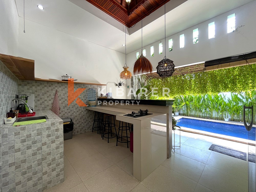 Beautiful Open Living Two-Bedroom Villa in the Exclusive Berawa Area — image 6