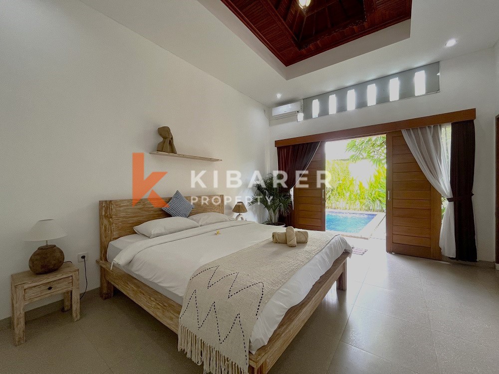 Beautiful Open Living Two-Bedroom Villa in the Exclusive Berawa Area — image 11