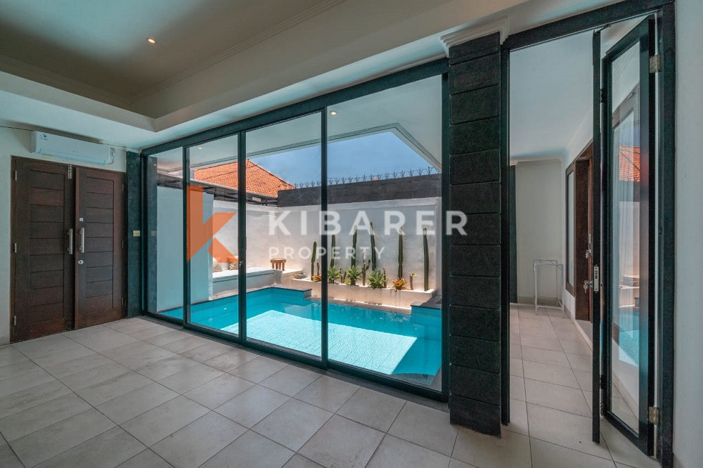 Cozy Two Bedrooms Closed Living Villa In Berawa — image 4