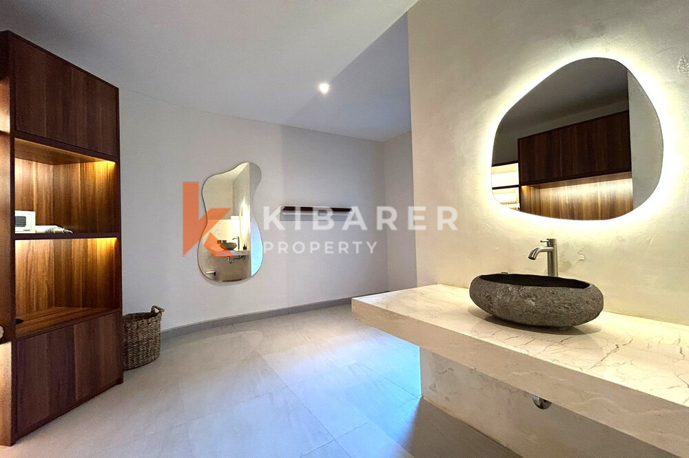 Modern Two-Bedroom Villa in Cemagi — image 13