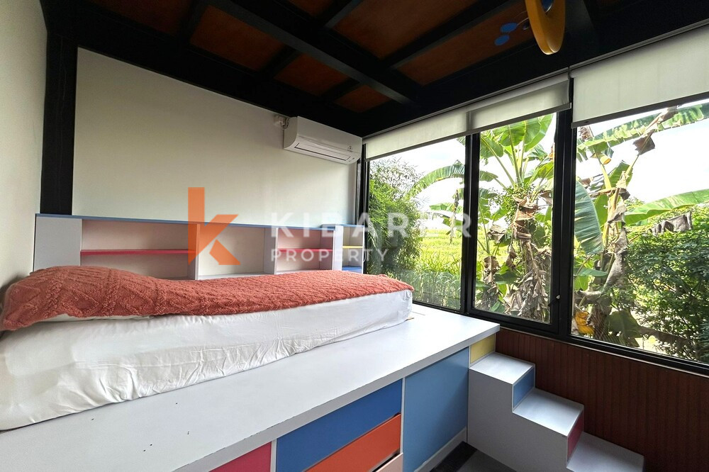 Beautiful Serene Two Bedroom Enclosed Living Room Villa in Seseh — image 16