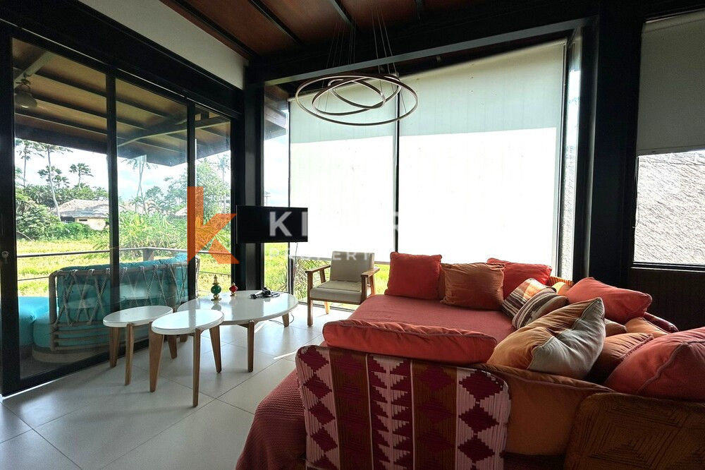 Beautiful Serene Two Bedroom Enclosed Living Room Villa in Seseh — image 12