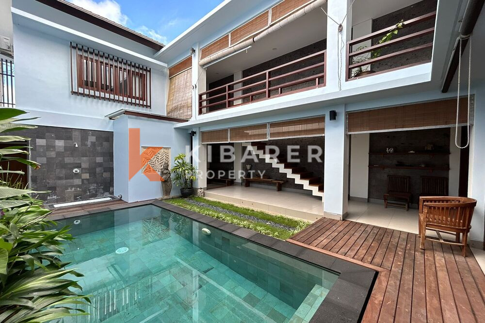 Beautiful Two-Bedroom Villa with Enclosed Living Room and Pool in Ungasan — image 2