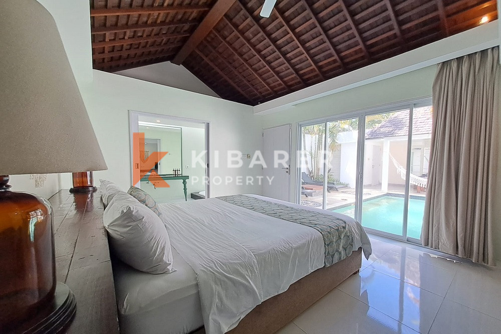 Cozy Relaxation One Bedroom Open Living Villa in Seminyak Area — image 10
