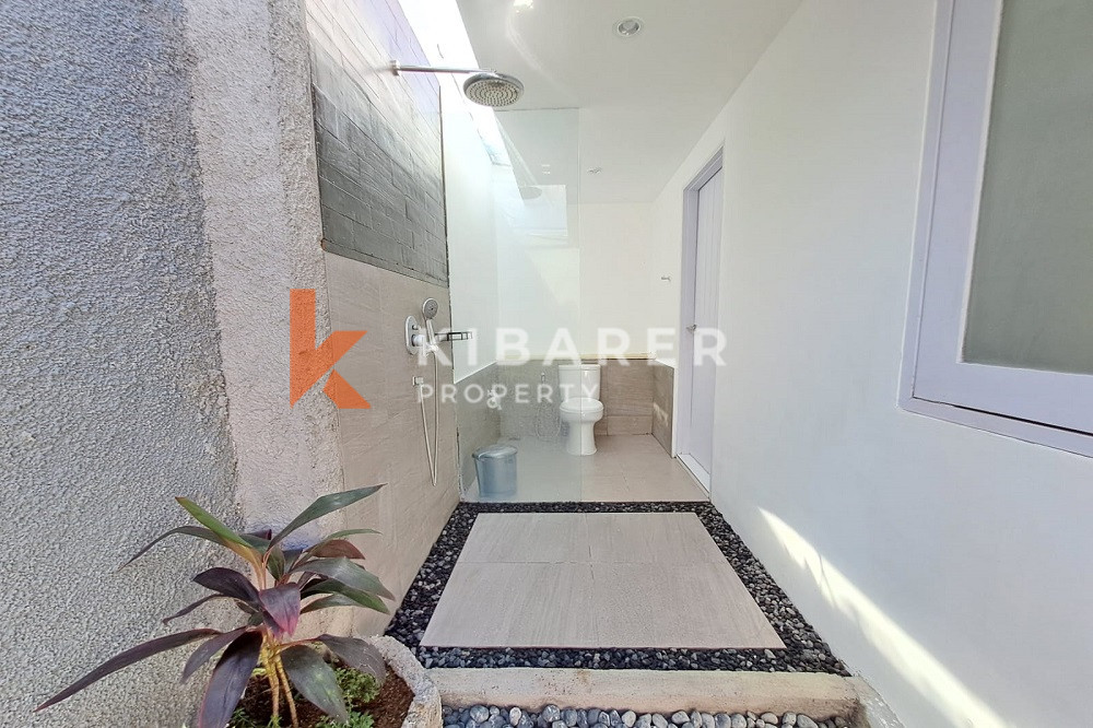 Cozy Relaxation One Bedroom Open Living Villa in Seminyak Area — image 15