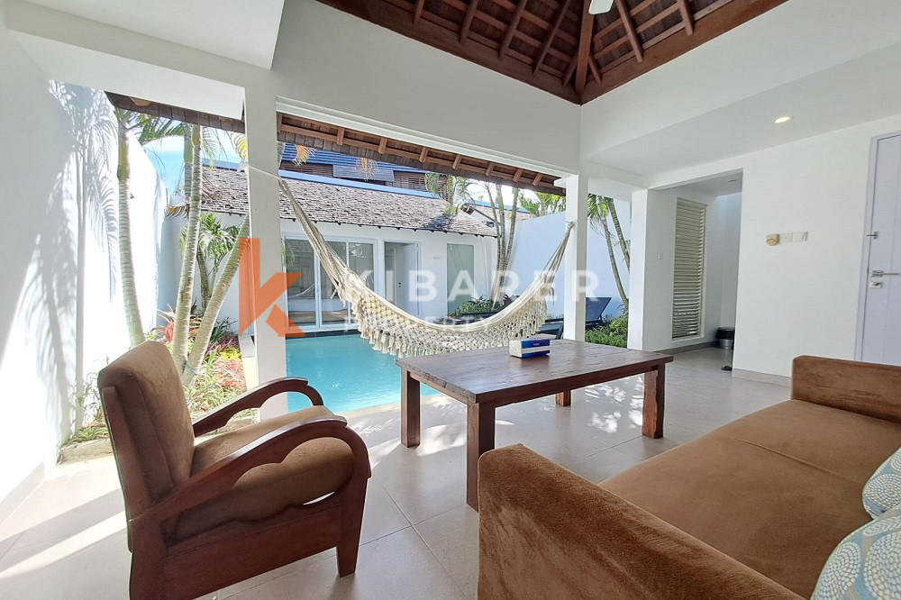 Cozy Relaxation One Bedroom Open Living Villa in Seminyak Area — image 7