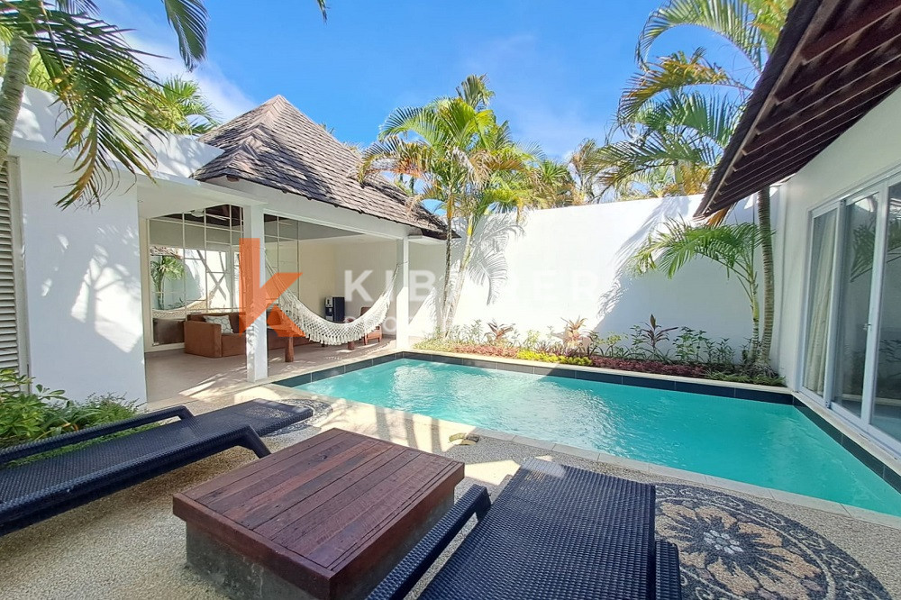 Cozy Relaxation One Bedroom Open Living Villa in Seminyak Area — image 3