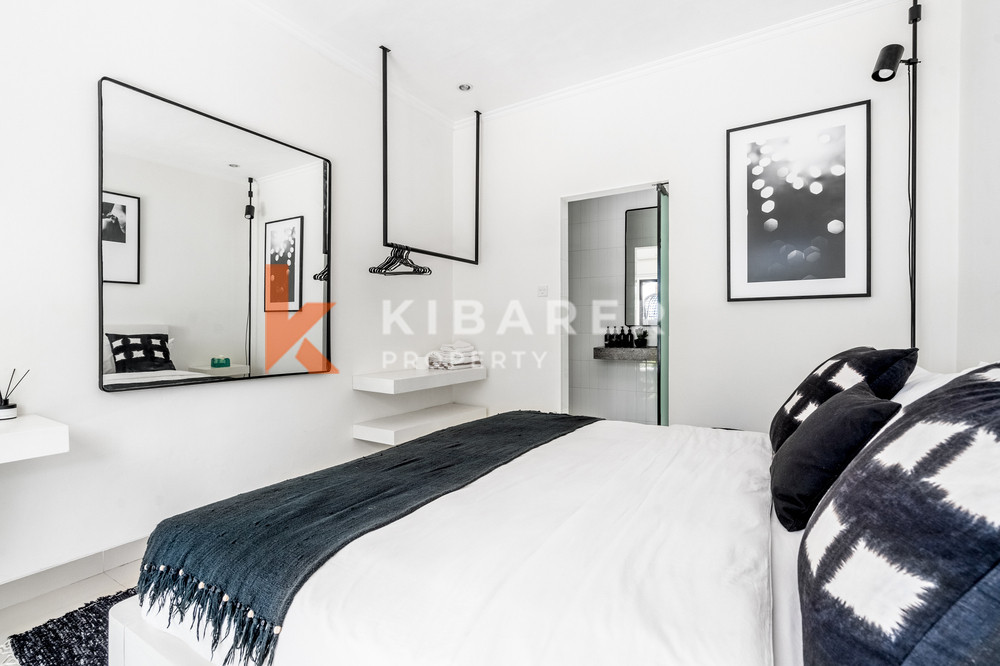 Stunning Three Bedroom Open Living Room Scandinavian Villa in Canggu — image 17