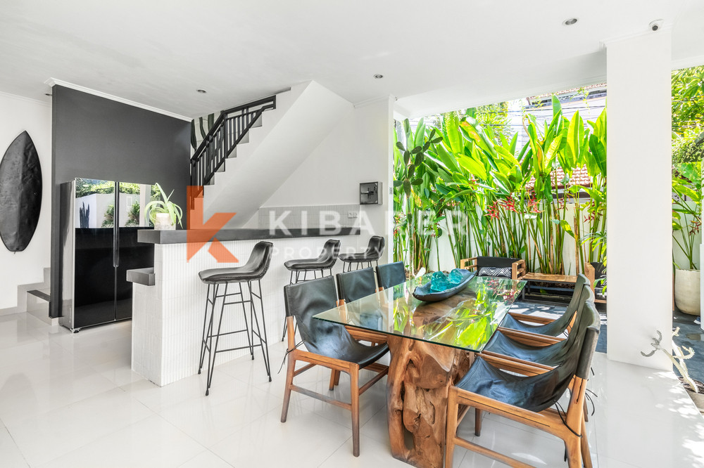 Stunning Three Bedroom Open Living Room Scandinavian Villa in Canggu — image 10