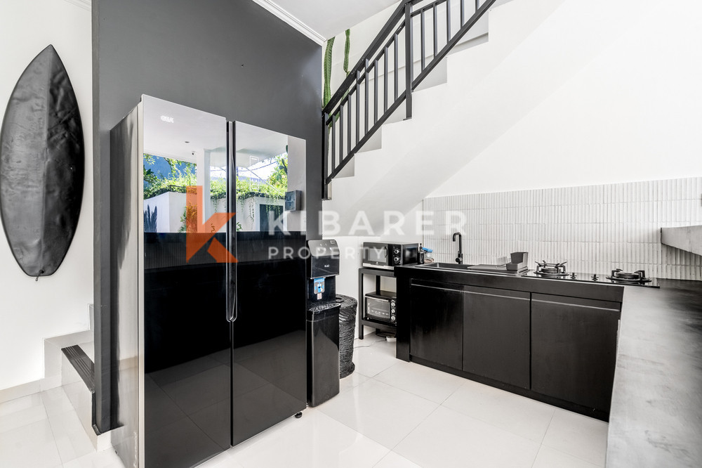 Stunning Three Bedroom Open Living Room Scandinavian Villa in Canggu — image 13
