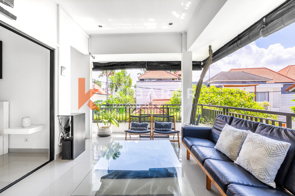 Stunning Three Bedroom Open Living Room Scandinavian Villa in Canggu — image 16
