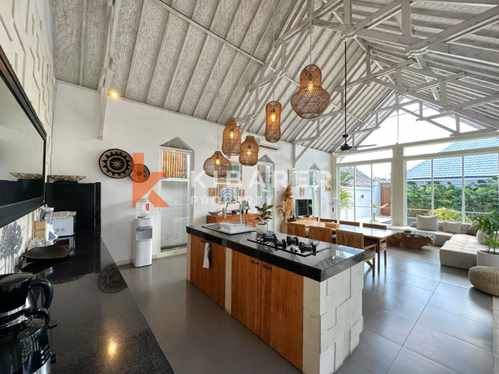 3 Bedroom Villa with Enclosed Living — image 5