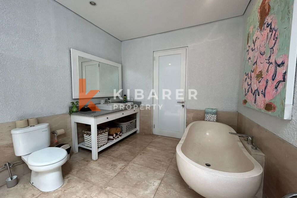Luxurious Two Bedroom Enclosed Living Colonial Style Villa in Umalas — image 12