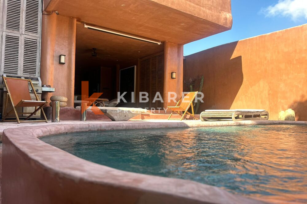 Unique Getaway Three Bedroom Open Living Villa in Canggu — image 3