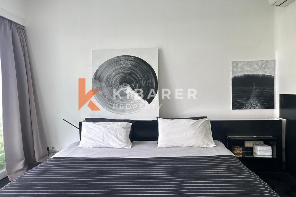 Aesthetic Two Bedroom Villa Open Living Room in Seminyak — image 7