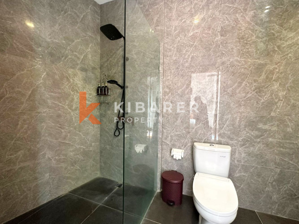 Three Bedroom Enclosed Living Villa with Rooftop in Berawa — image 14