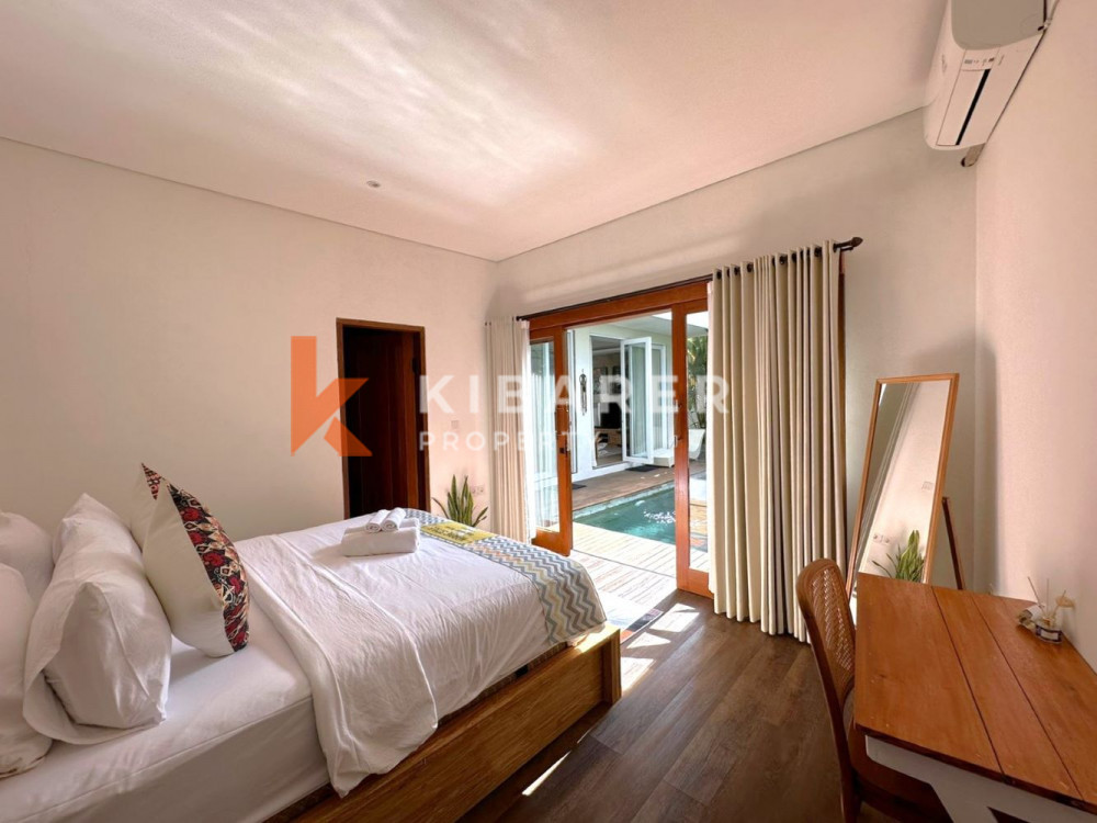 Three-Bedroom Closed Living Villa with Roof in Berawa — image 18