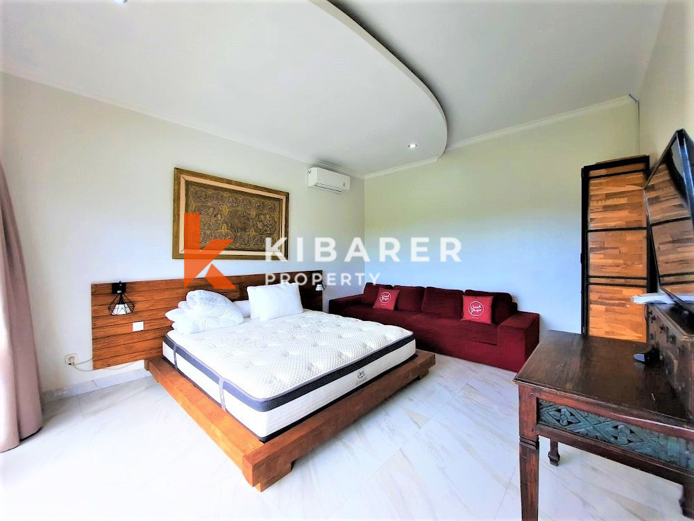 Beautiful Three Bedrooms Open Living Room Villa In Jimbaran — image 13
