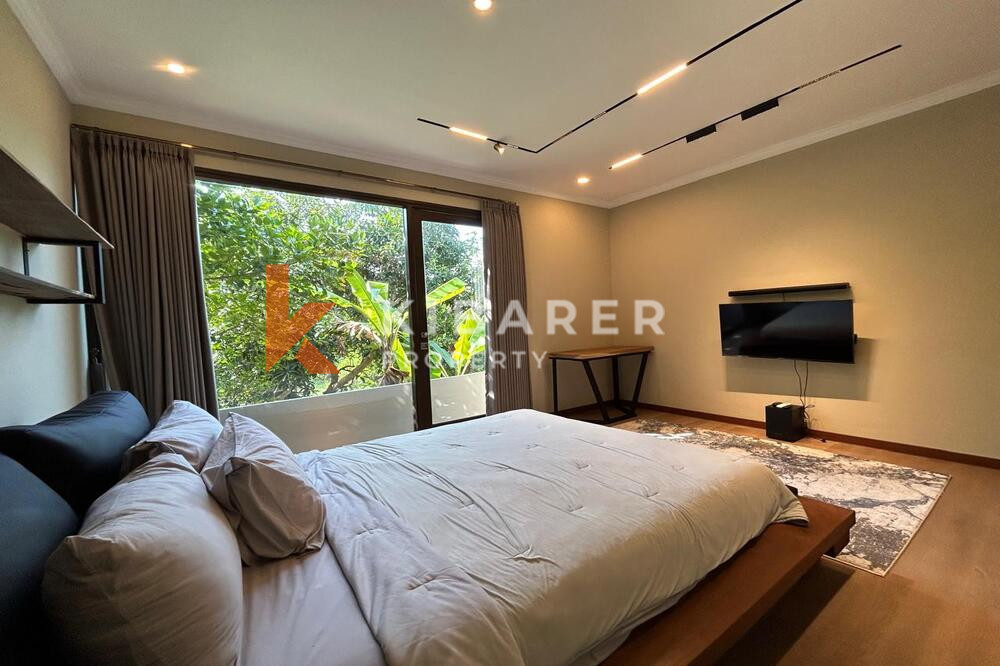 Charming Two Bedroom Enclosed Living Smart Villa with Jacuzzi in Ungasan — image 17