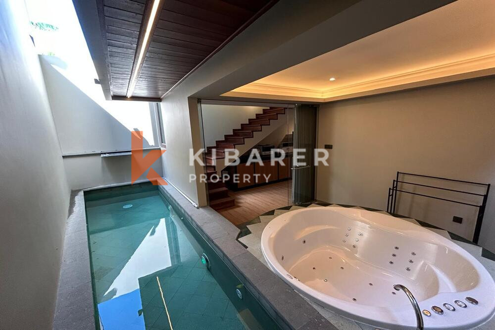 Charming Two Bedroom Enclosed Living Smart Villa with Jacuzzi in Ungasan — image 1