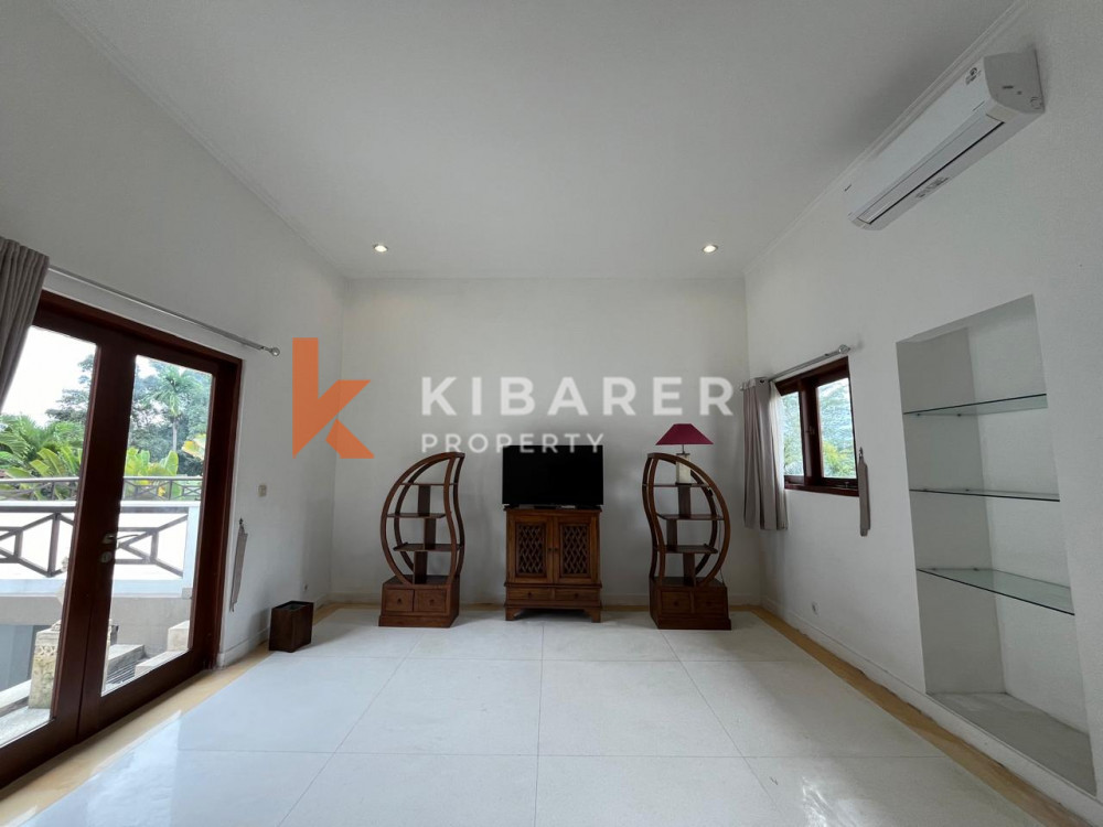 Four-Bedroom Open Living Room Villa in the Jungle in the Mengwi Area — image 12