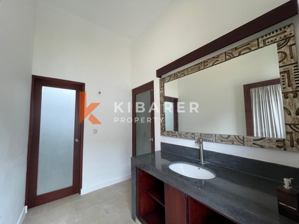 Four-Bedroom Open Living Room Villa in the Jungle in the Mengwi Area — image 16