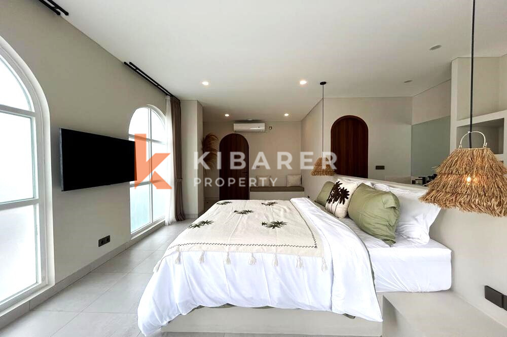 Stunning Three Bedroom Enclosed Livingroom Mediterranean Touches Villa Located in Pererenan — image 15