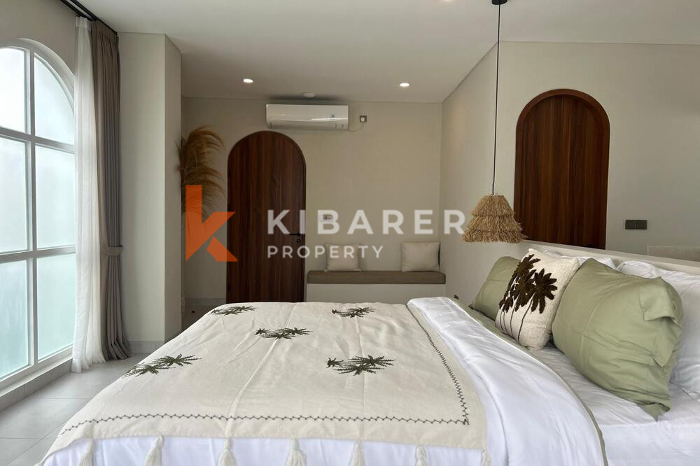 Stunning Three Bedroom Enclosed Livingroom Mediterranean Touches Villa Located in Pererenan — image 16