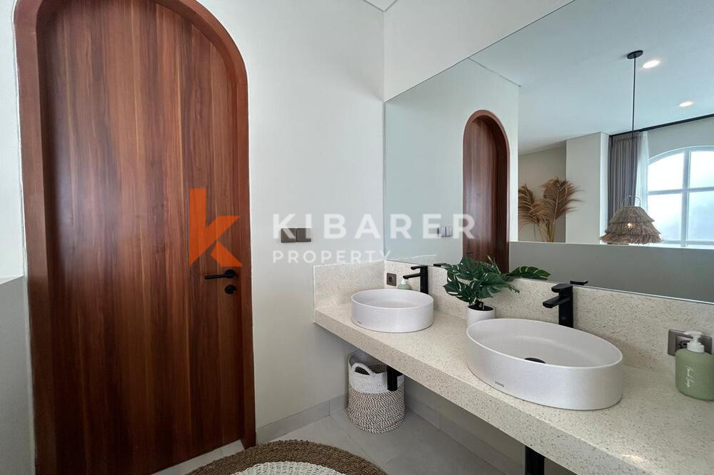 Stunning Three Bedroom Enclosed Livingroom Mediterranean Touches Villa Located in Pererenan — image 18