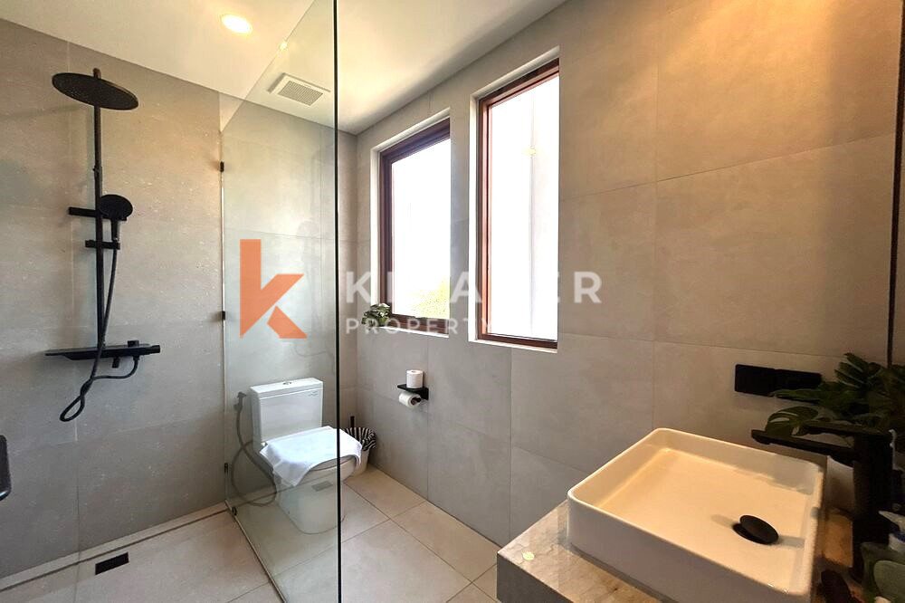 Incredible Two Bedroom Contemporary Tropical Villa with Pool in Pererenan — image 12