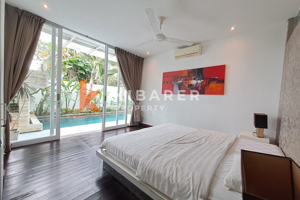 Beautiful Four-Bedroom Villa with Closed Living Room Located in the Ungasan Hills — image 8