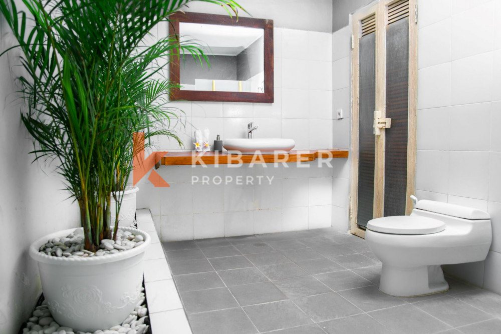 Cozy One Bedroom Apartment with Pool in Tumbak Bayuh — image 4