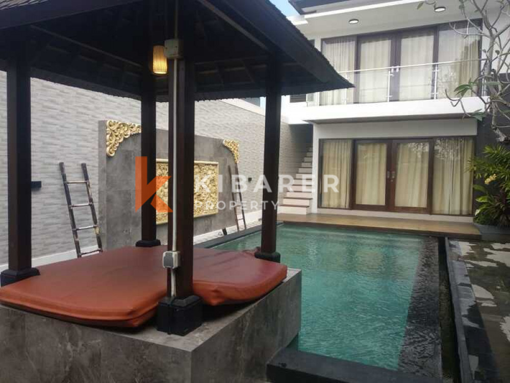 Beachside Three Bedroom Villa for Rent in Nyanyi — image 3