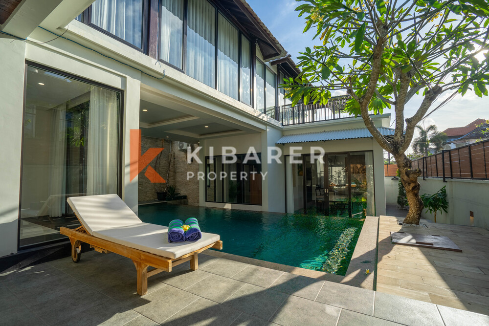 Stunning Four-Bedroom Enclosed Living Villa with Gym in Jimbaran — image 3